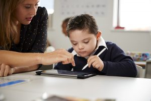 Inclusão e o aprendizado escolar na síndrome de down